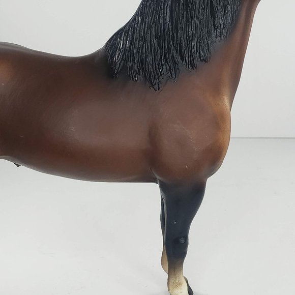 Breyer Horse Proud Arabian Stallion Witez II #212 Mahogany Bay - Picture 10 of 13